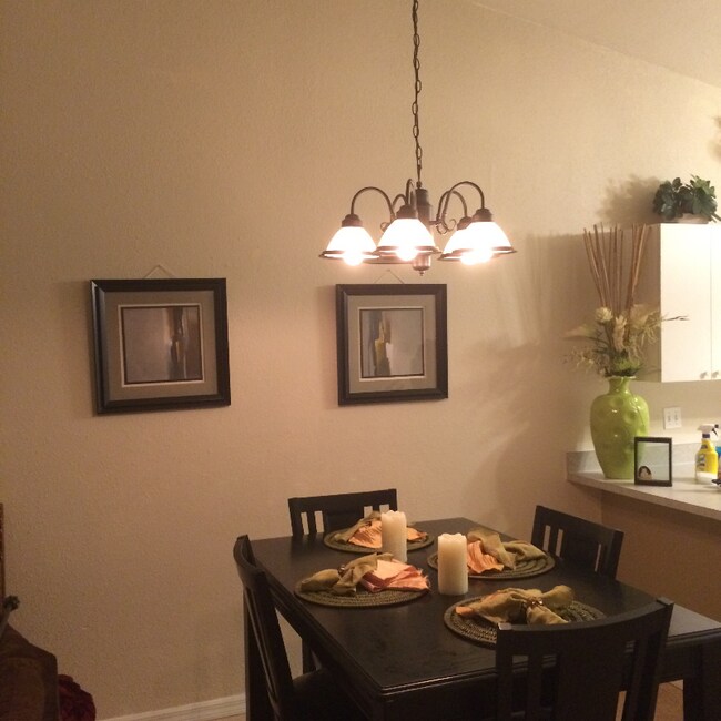 Building Photo - 209 SE 24th Ave