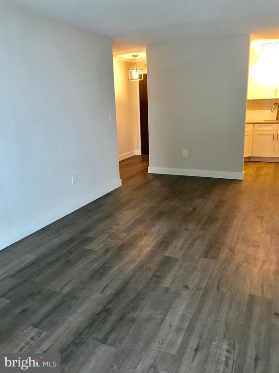 Building Photo - 2020 Walnut St