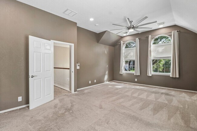 Building Photo - 3904 Arroyo Seco