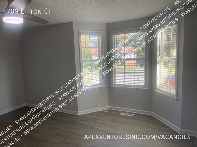 Building Photo - 709 Lipton Ct