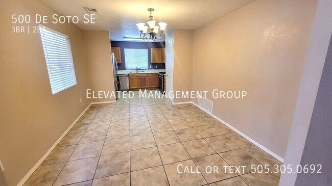 Building Photo - Beautiful Unit Ready for Immediate Move-In...