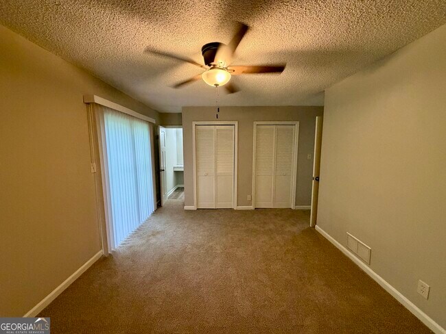 Building Photo - 5776 Windermere Ct
