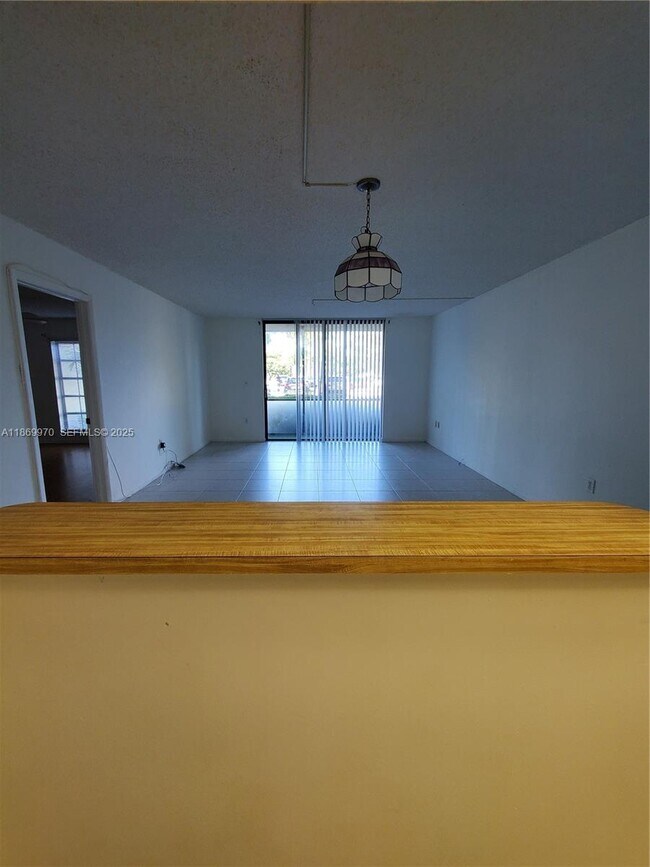 Building Photo - 5550 NW 44th St