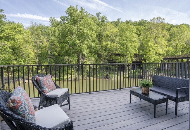 Building Photo - 118 Bancroft Mills Rd