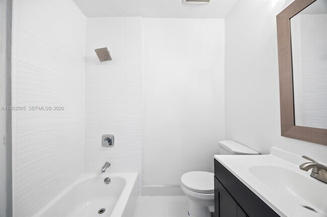 Building Photo - 4400 SW 9th Ln