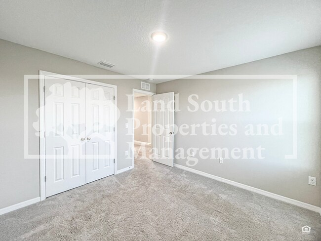 Building Photo - 5484 Siltstone St