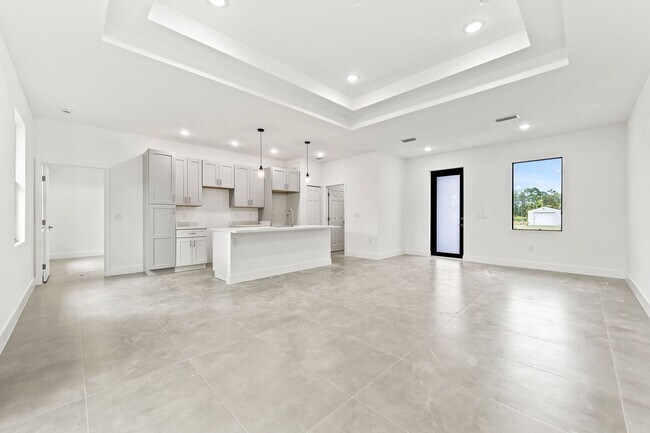 Building Photo - 3705 37th St SW