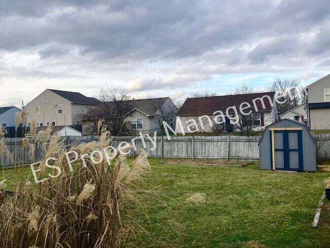Building Photo - Great 3 Bedroom 2 Bathroom Ranch Style Hom...