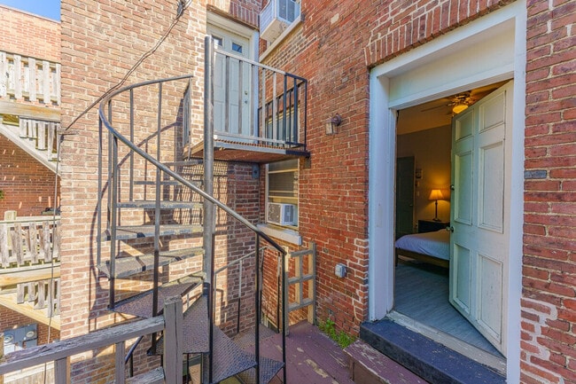 Building Photo - 90 Madison Ave