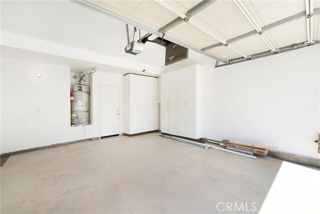 Building Photo - 175 Kingswood
