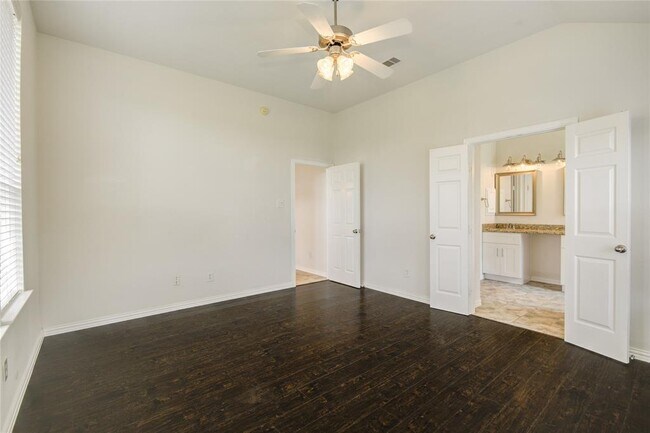 Building Photo - 229 River Basin Ln