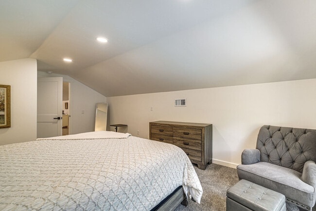 Building Photo - 3561 W Kiltie Loop