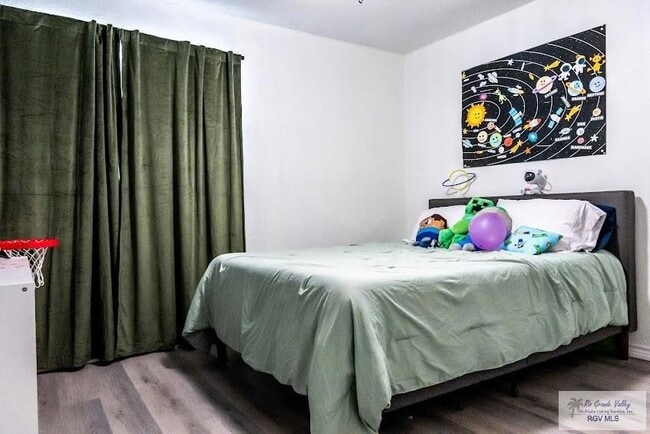 Building Photo - 1809 S Williams Ln