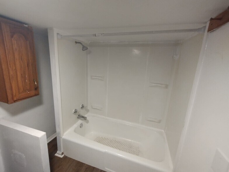 Building Photo - 3159 6th Ave