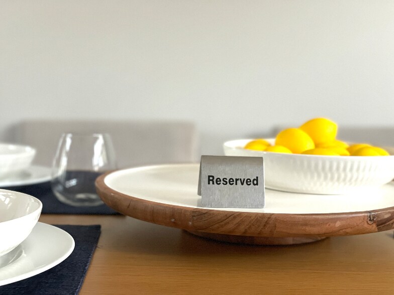 Building Photo - 914 Garden District Dr