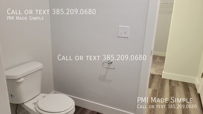 Building Photo - Gorgeous Top Floor Condo! Great Views!