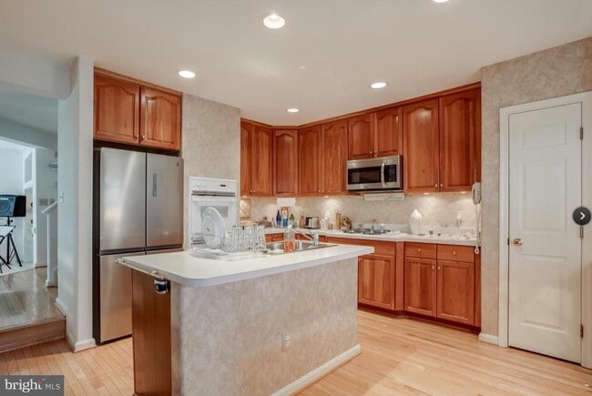 Building Photo - 9810 Bolton Village Ct