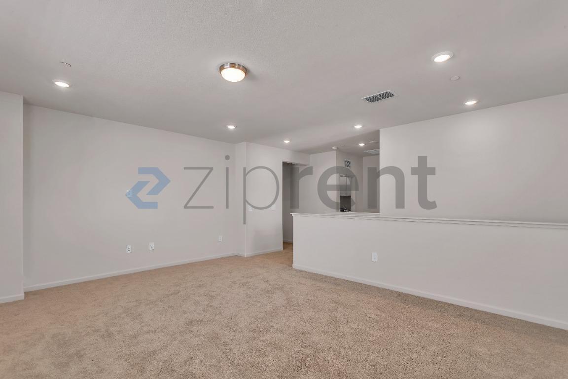 Building Photo - 1790 Haines Ave