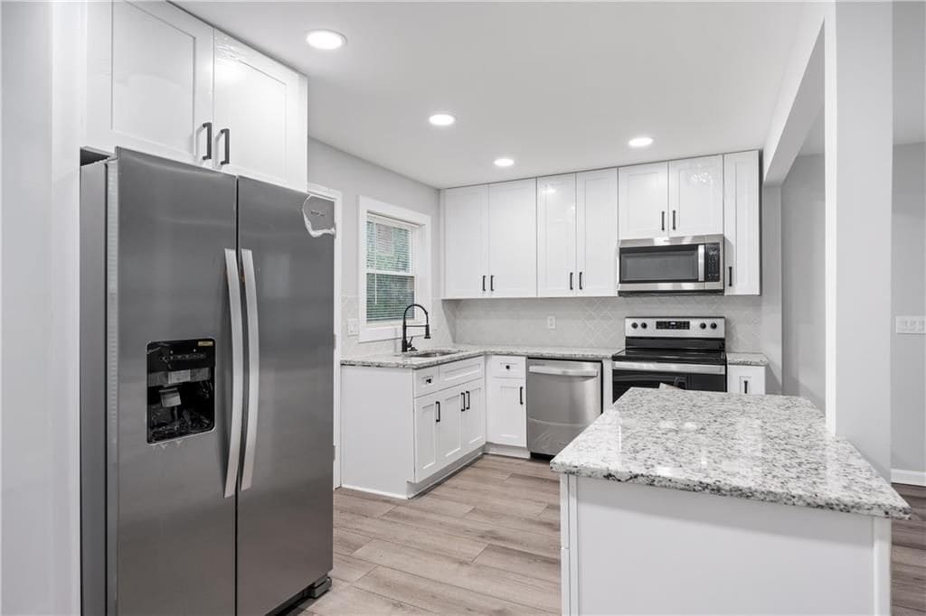 Building Photo - 1288 Lorenzo Dr SW