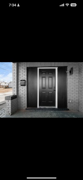 Building Photo - 1420 McClure St