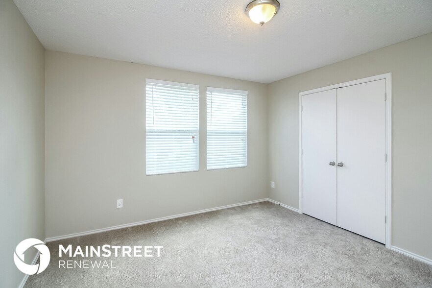 Building Photo - 1209 Candler Dr