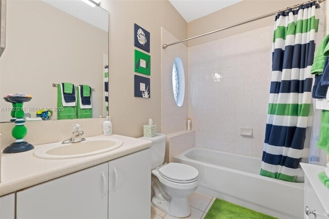 Building Photo - 2281 NE 37th Rd