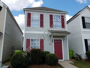 Building Photo - Great Summit Home, Convenient to Sandhills...
