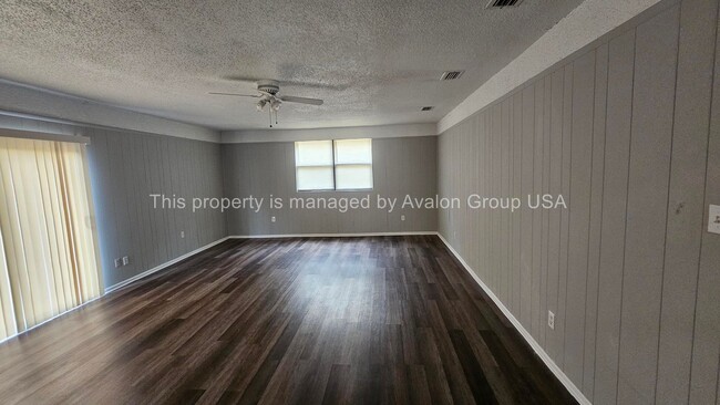 Building Photo - 7384 Irving Scott Dr