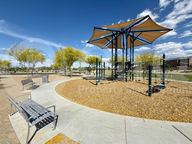 Building Photo - 8923 W Solano Dr