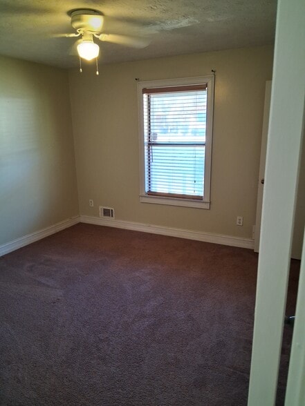 Bedroom 1 - 4414 Housworth Dr