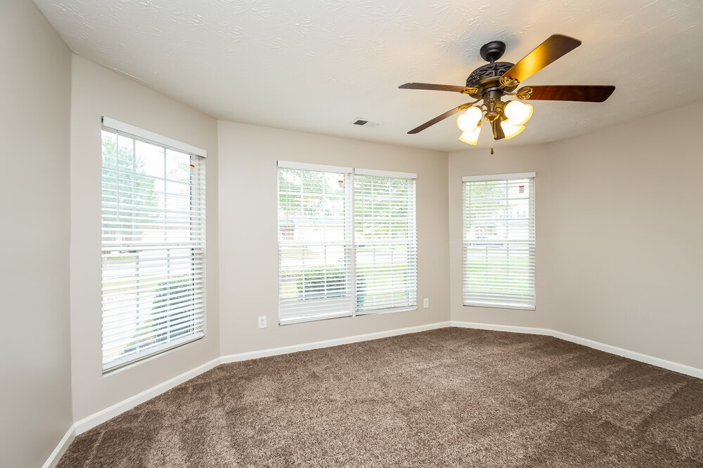 Building Photo - 420 Cathedral Dr