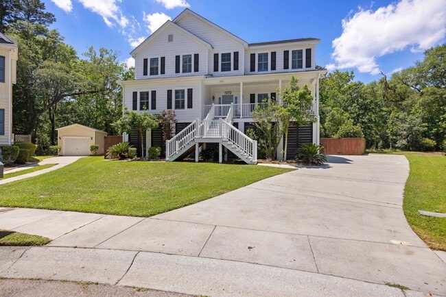 Building Photo - 1939 Chestnut Oak Ln