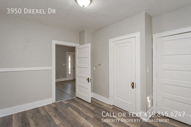 Building Photo - 3950 Drexel Dr