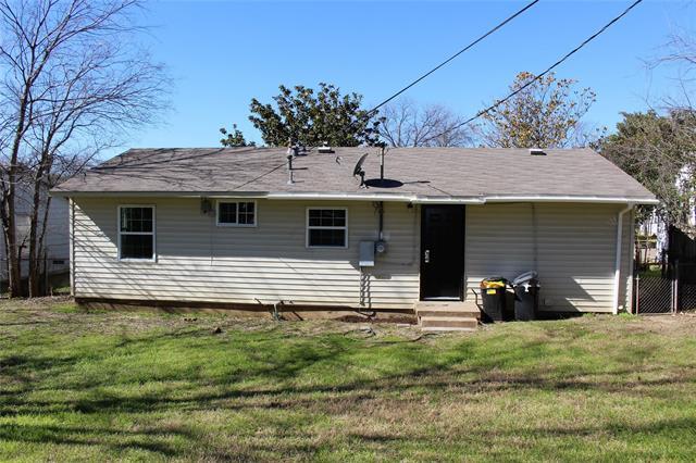 Building Photo - 12028 Hoblitzelle Dr