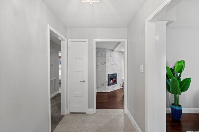 Building Photo - 5027 Wigton Dr