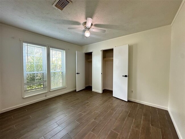 Building Photo - 3031 S Blue Meadow Cir