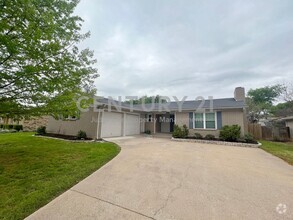 Building Photo - Tastefully updated 3/2/2 in Benbrook For R...