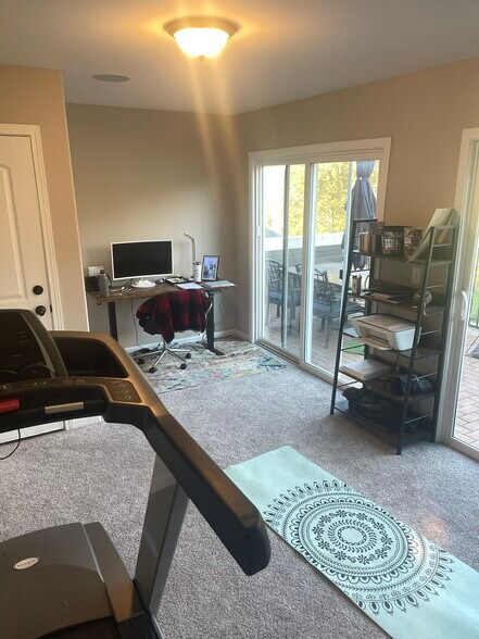 Building Photo - 126 Oasis Dr