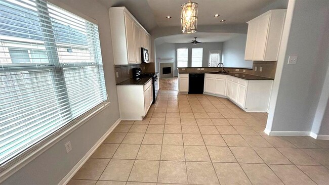Building Photo - 8106 Saragosa Blue Ln