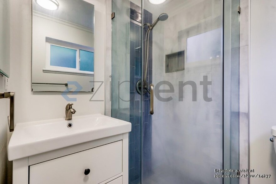 Building Photo - 18 Perego Terrace