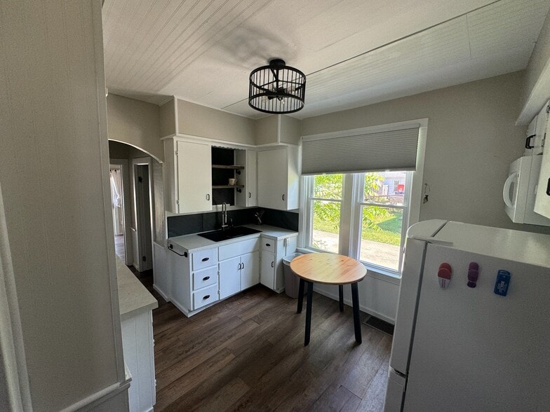 Building Photo - 109 E. 15th Street