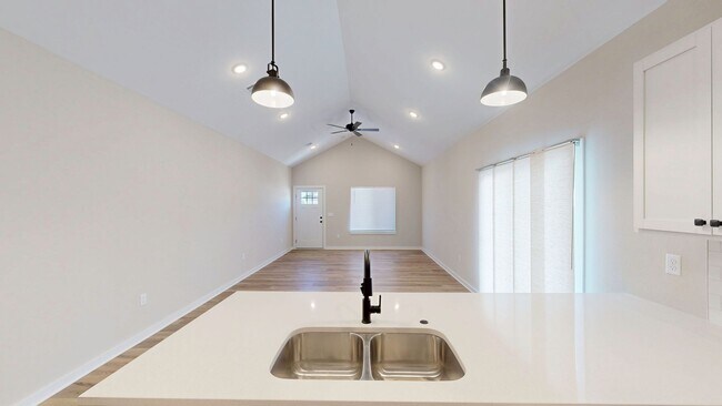 Building Photo - Beautiful New Construction 3 BR Townhome i...
