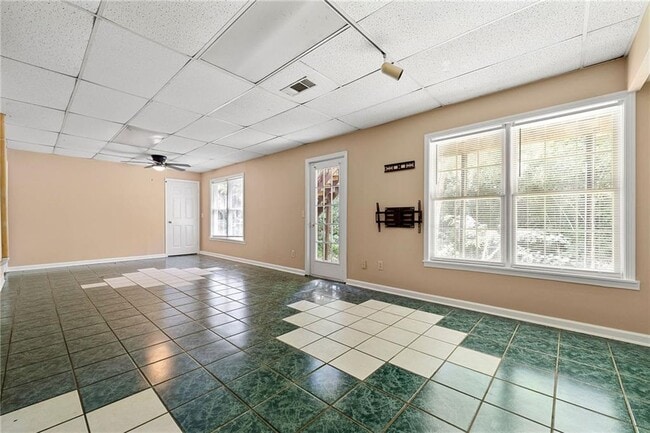 Building Photo - 158 Kenley Ct