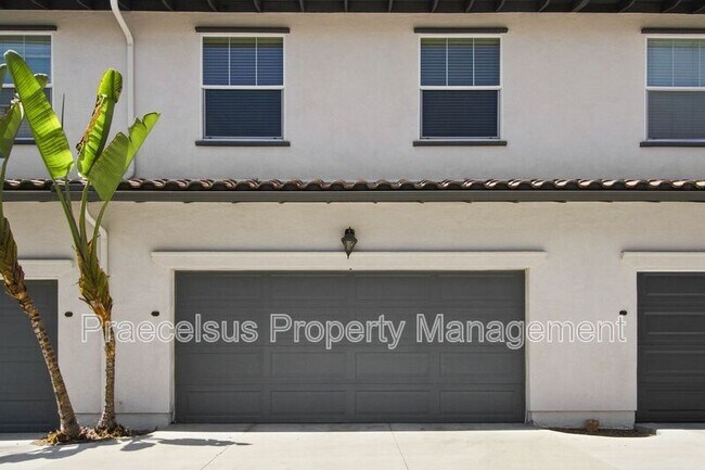 Building Photo - 2175 Condor Dr