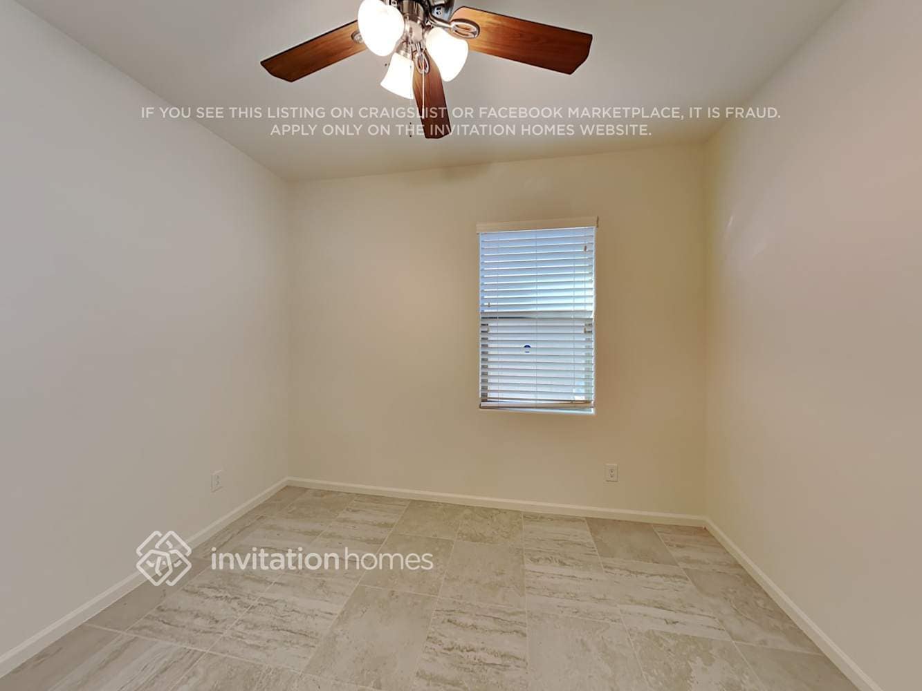 Building Photo - 26126 N 121st Ave