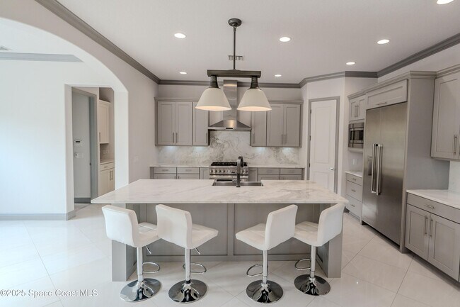 Building Photo - 2453 Rodina Dr