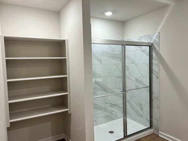 Building Photo - Brand New Spacious 4 Bedroom Home in Musta...
