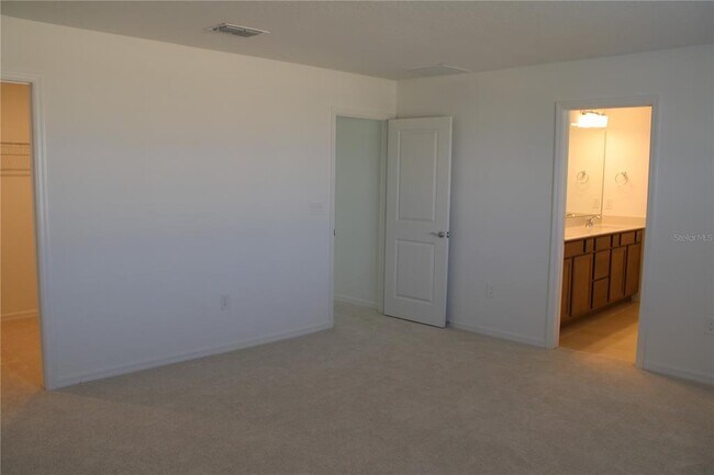 Building Photo - 5816 Dancing Willow St