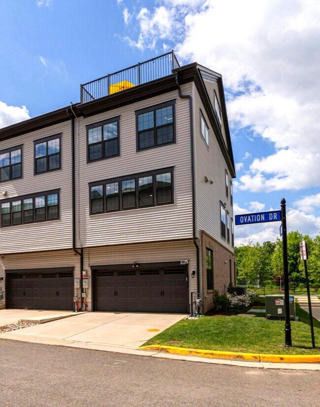Building Photo - 12544 Ovation Dr