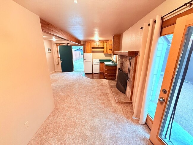 Building Photo - Studio cabin for rent in South Lake Tahoe